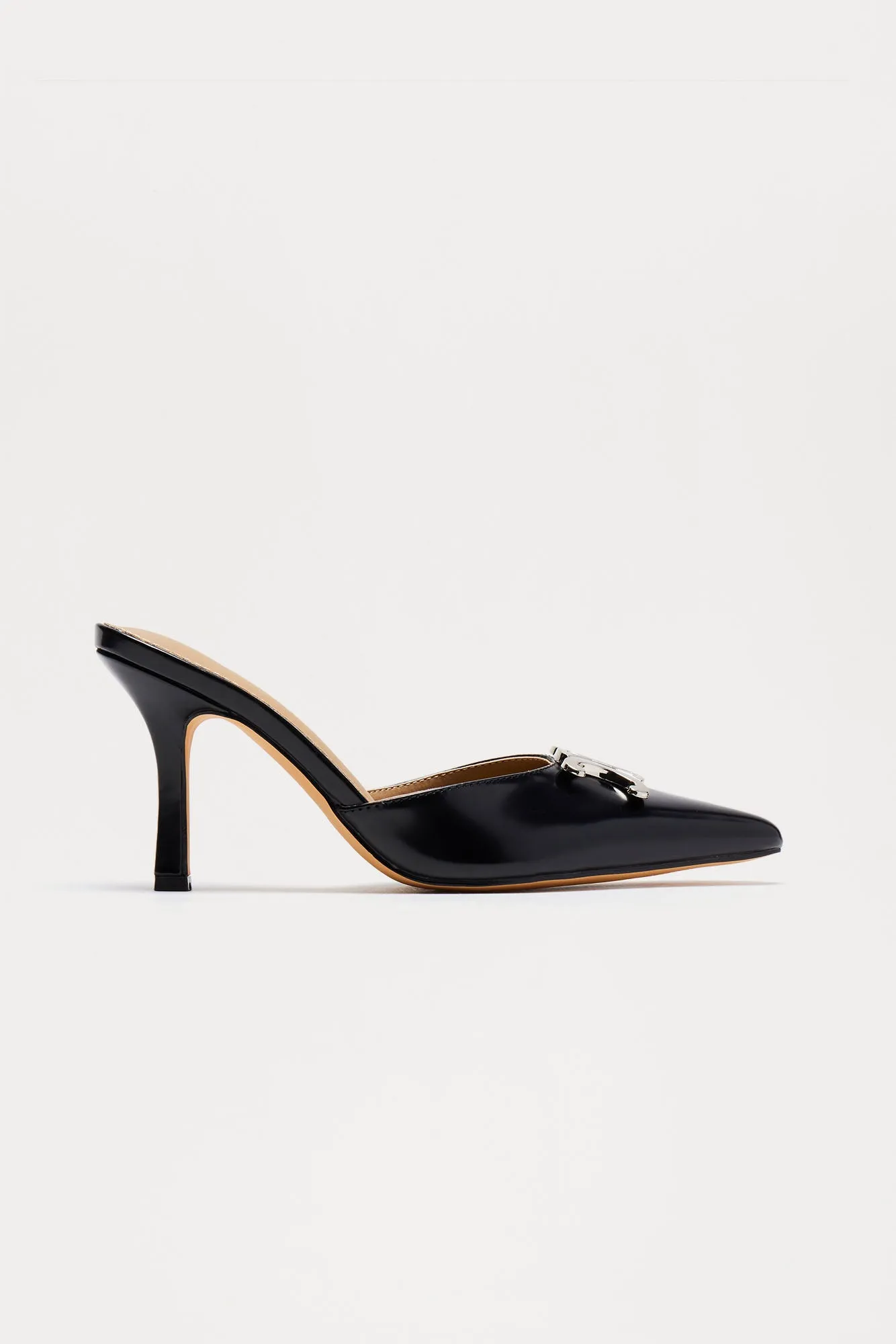 Aviva Hardware Pumps - Black