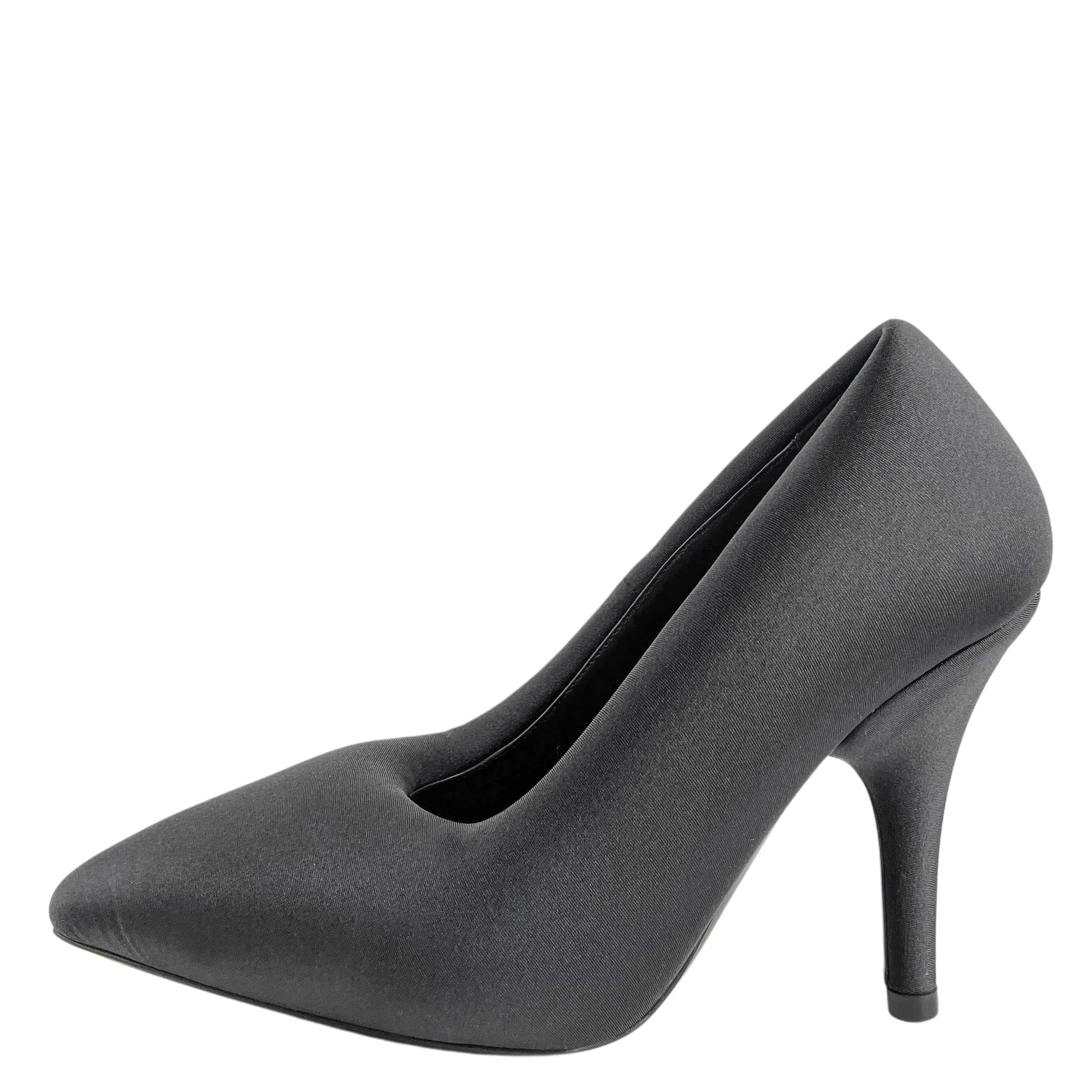 Balenciaga XL Pumps in Black