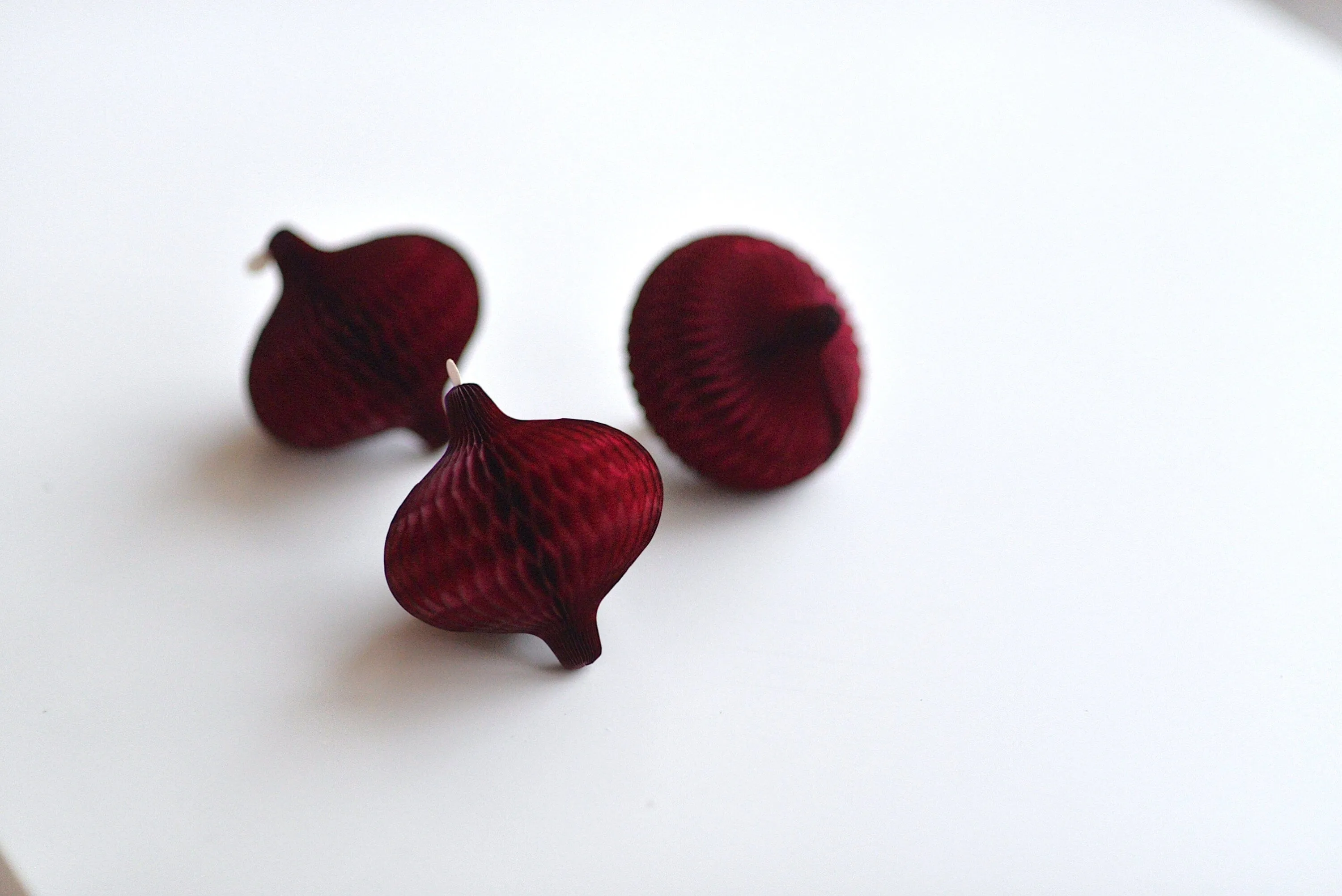 Burgundy mini paper honeycomb baubles - Christmas decorations - 3 baubles set