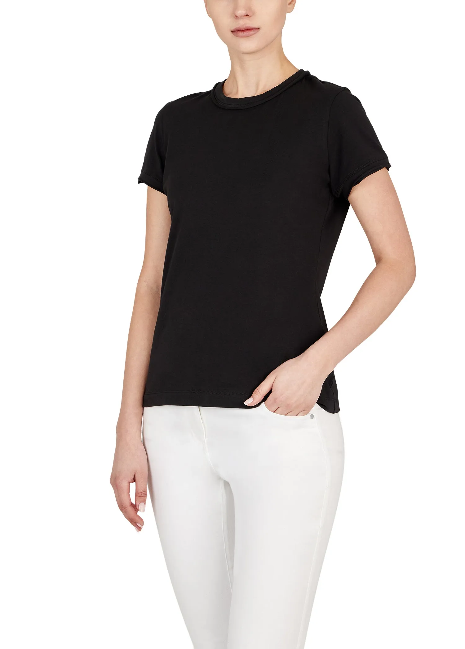 ESSENCE-BLK