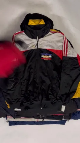 Nike Adidas Mix windbreaker 20 pcs (B12)