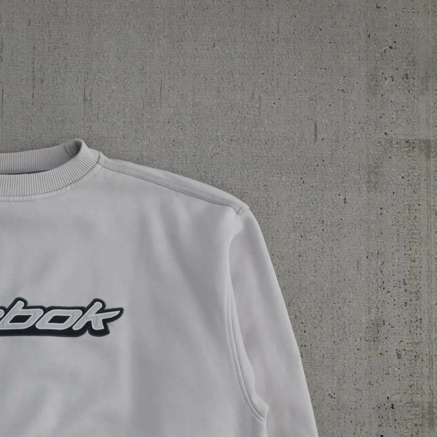 Reebok Sweatshirt (S)