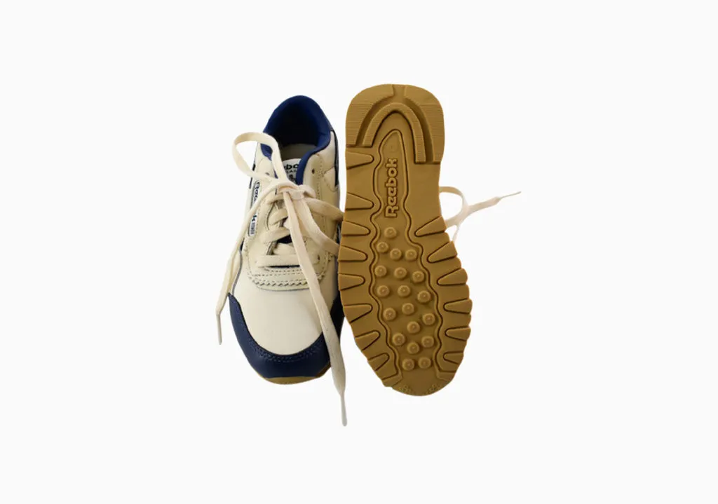 Reebok x The Animals Observatory, Boys Trainers, Size 27